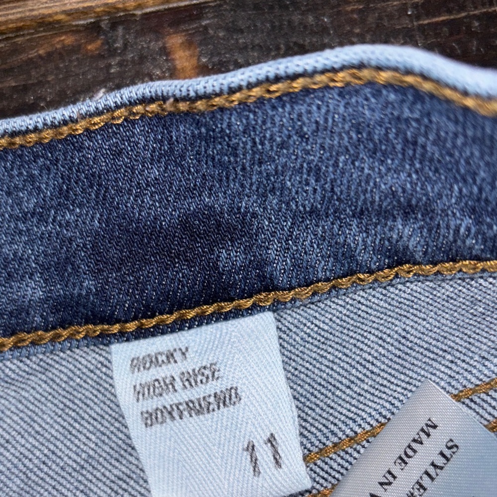 Eunina Distressed Rocky High Rise Boyfriend Jeans - Picture 4 of 6